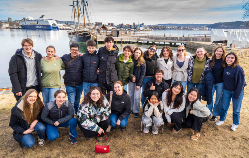 21 unge fra 12 land på Holmenkolltreff