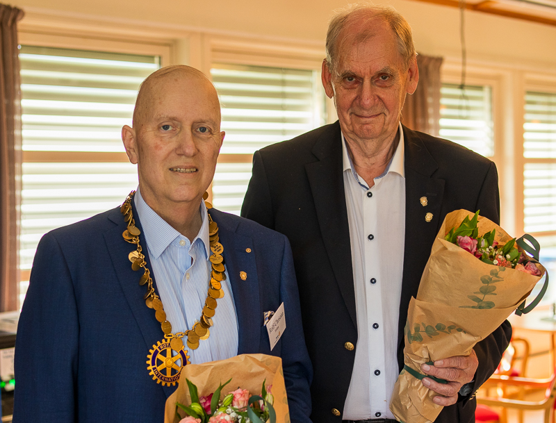 Presidentskifte, jordbær med iskrem, nye medlemmer og fløytespill